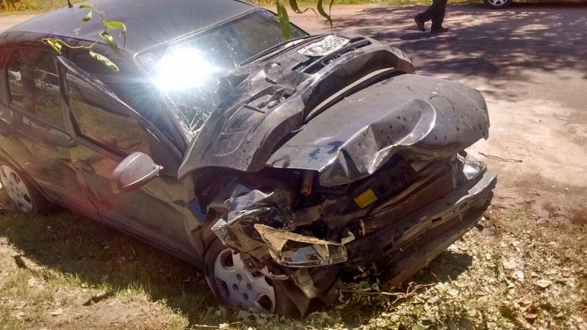 Choque frontal entre vehículos en el ingreso a Tunuyán