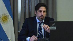 Trotta anticipó licencias para padres en una posible vuelta a las clases en agosto