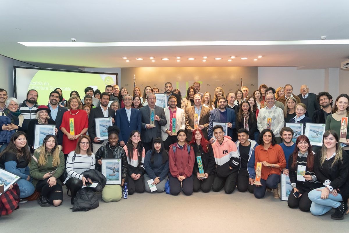 Los referentes del ambiente premiados por la Universidad de Congreso.
