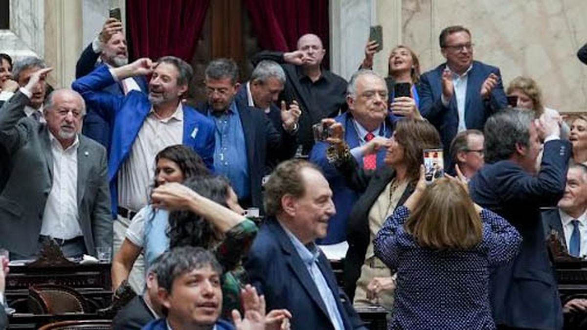 La oposición buscará marcar la agenda poítica este miércoles en el Congreso.