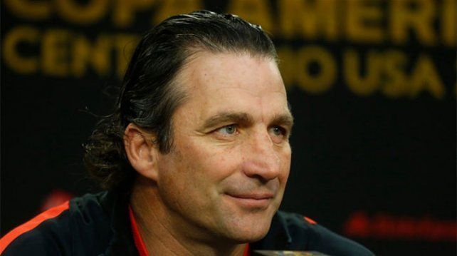 Pizzi infló el pecho y advirtió a la Argentina