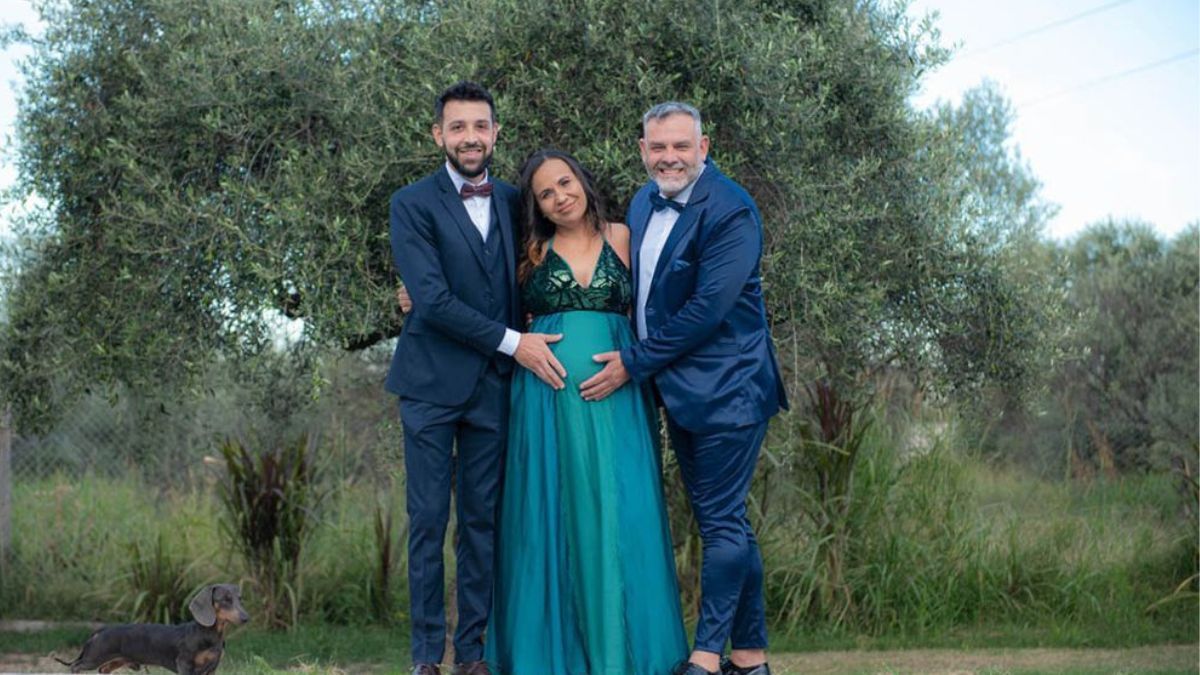 Facundo, Mónica -quién se encontraba gestando a Gaspar y Damián, el día del casamiento de la pareja