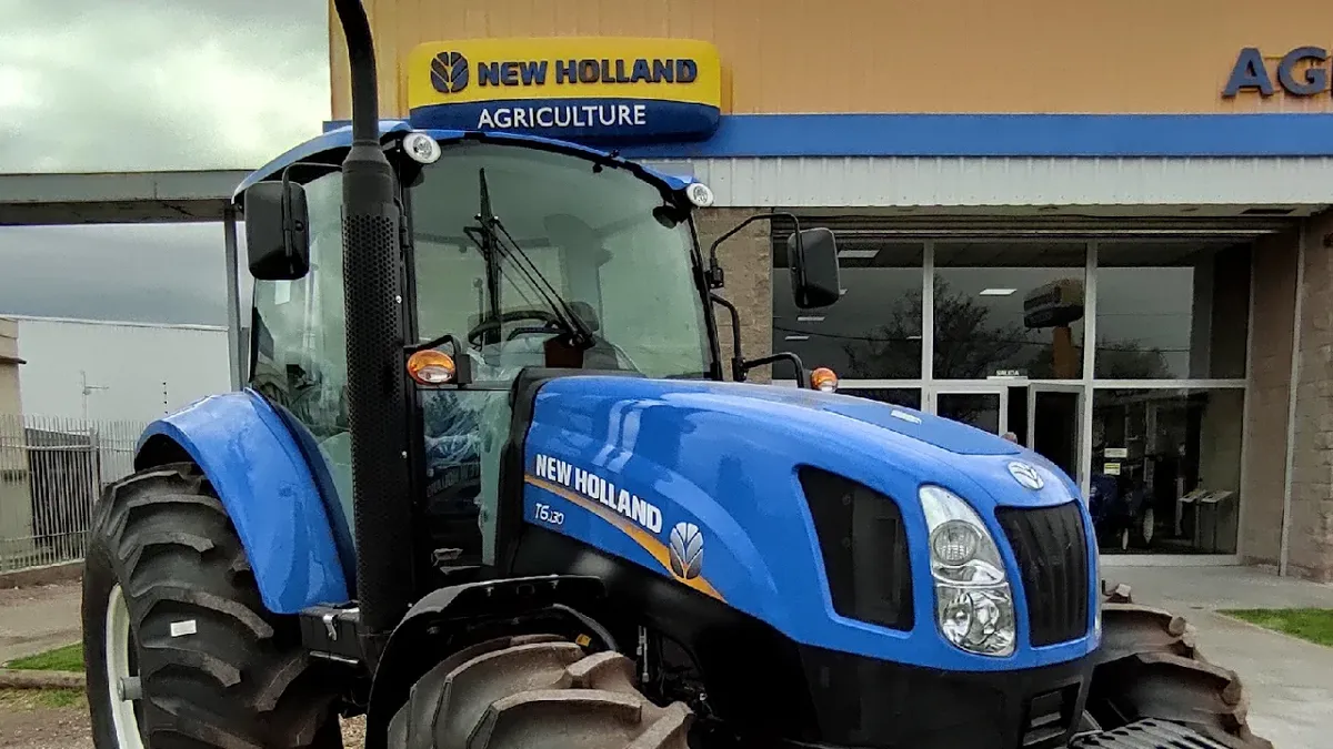 En el contexto de la Sitevinitech, la firma Agromaq Virdó ofreció beneficios para que el productor pueda acceder a un tractor 0Km. En el contexto de la Sitevinitech, la firma Agromaq Virdó ofreció beneficios para que el productor pueda acceder a un tractor 0Km.