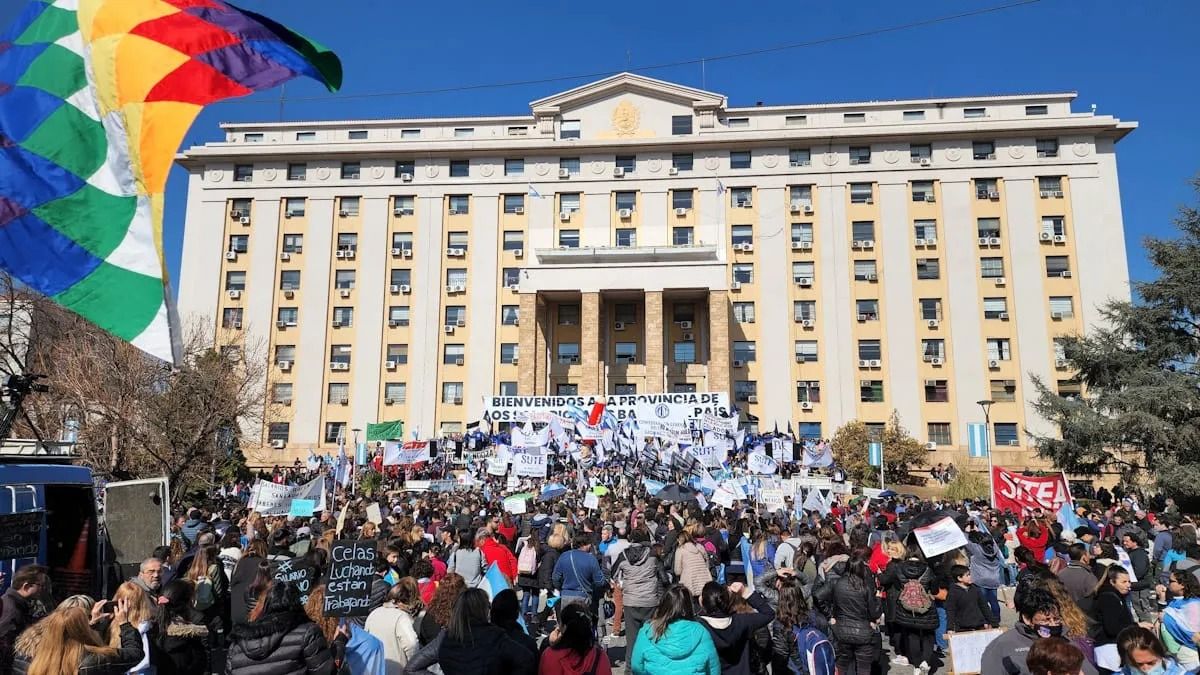 Una de las marchas de estatales que se hicieron en agosto.