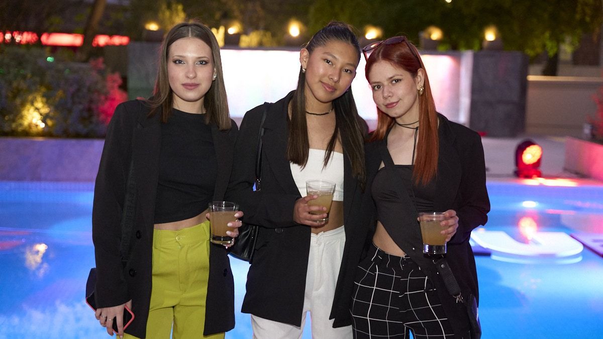 Milena Delgado, Agustina Flores y Guadalupe Fernandez compartieron una tarde de amigas y de moda. Milena Delgado, Agustina Flores y Guadalupe Fernandez compartieron una tarde de amigas y de moda.