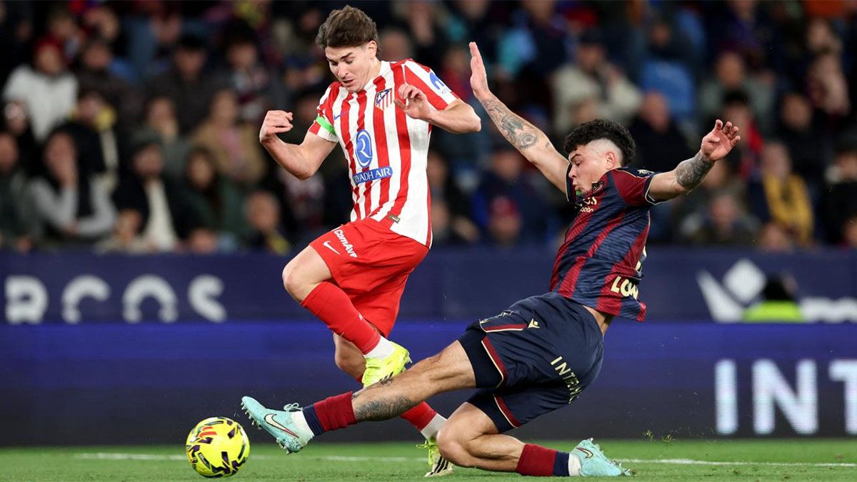 Juli&aacute;n &Aacute;lvarez no puede marcar goles.