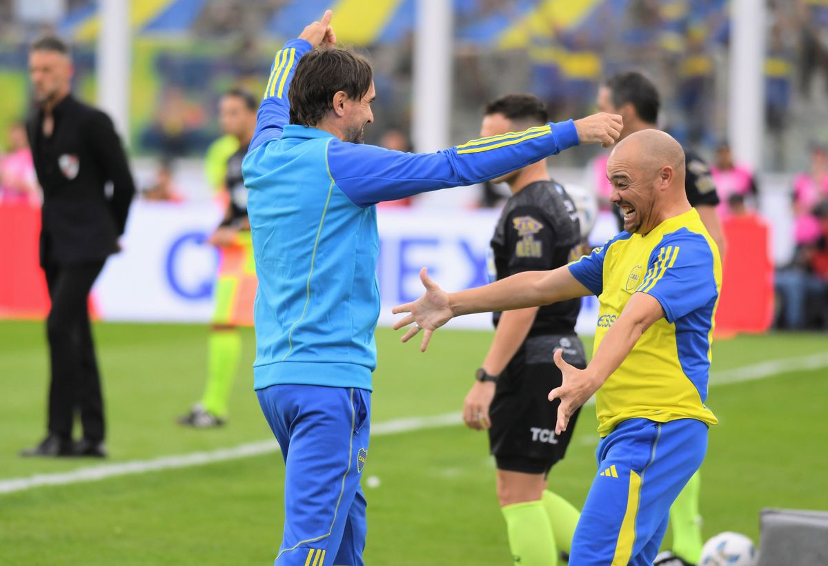 Diego Martínez celebró el gran triunfo de Boca ante River. Diego Martínez celebró el gran triunfo de Boca ante River.