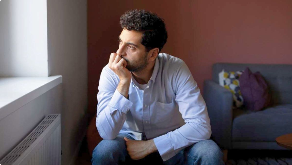 Ni a los 15, ni a los 80: la edad en la que una persona es menos feliz, según estudio