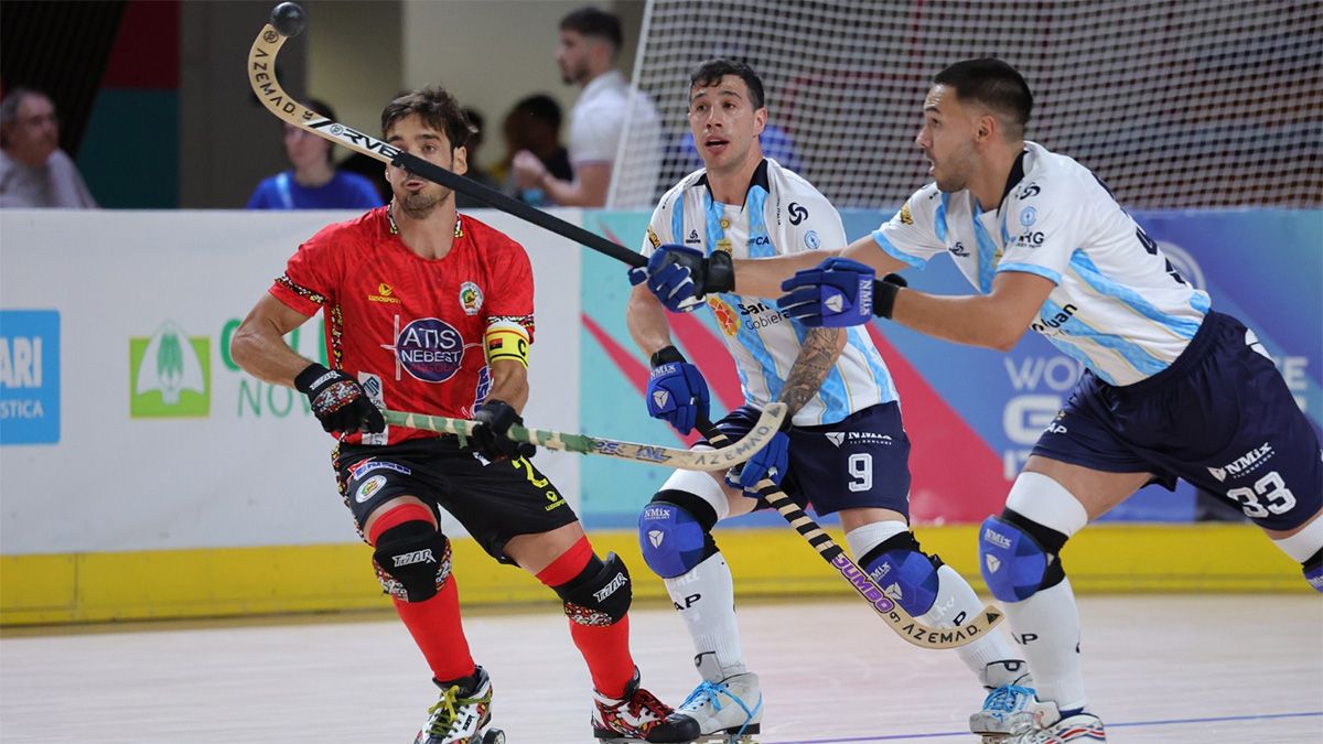 La Selección argentina de hockey sobree patines goleó en el Mundial de Novara.