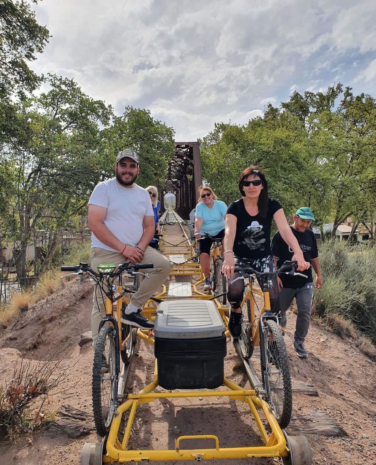 El Bicitren es un tour ideal para las vacaciones. El Bicitren es un tour ideal para las vacaciones.