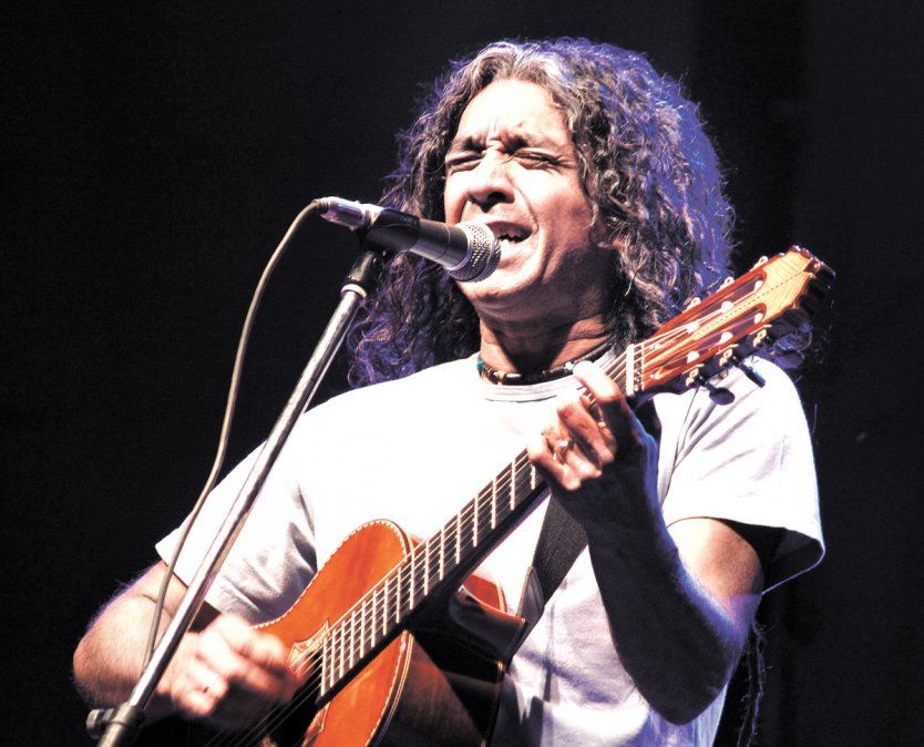 Azaguate ya está cantando en Europa