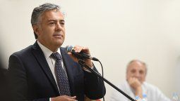 Las encuestas serán claves para que Cornejo elija a su sucesor