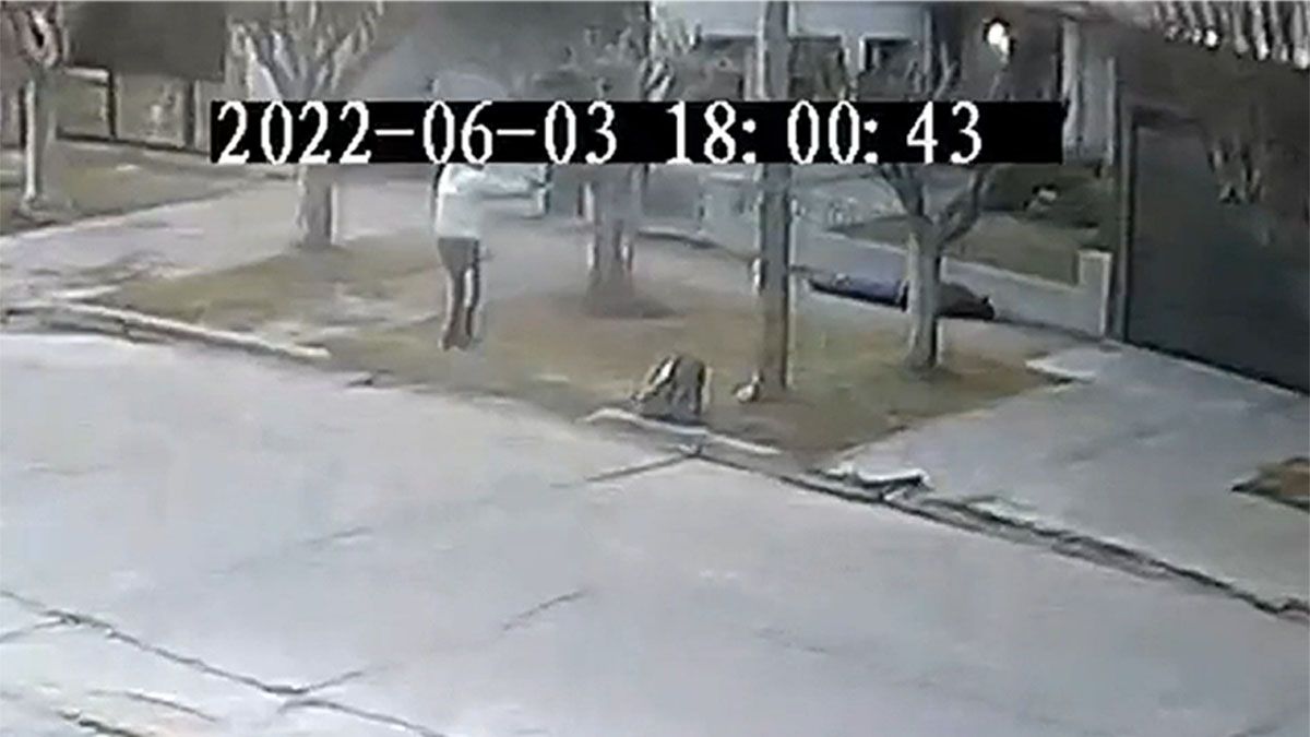 Un policía vestido de civil le disparó a un delincuente que intentó asaltar a una mujer.&nbsp;