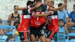 ¡Partidazo! Maipú le dio vuelta el clásico a Gutiérrez y lo hundió en la tabla
