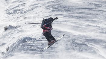 Esquí: Cerro Bayo se viste de blanco y recibe una nueva batalla del freeride