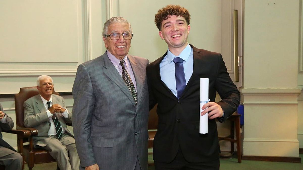 Lucio recibió el reconocimiento con alegría y aseguró que la noticia fue inesperada. Lucio recibió el reconocimiento con alegría y aseguró que la noticia fue inesperada.