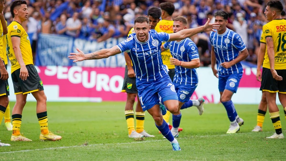 Conechny hizo el primer gol del Tomba en 2024 (UNO/Axel Lloret)