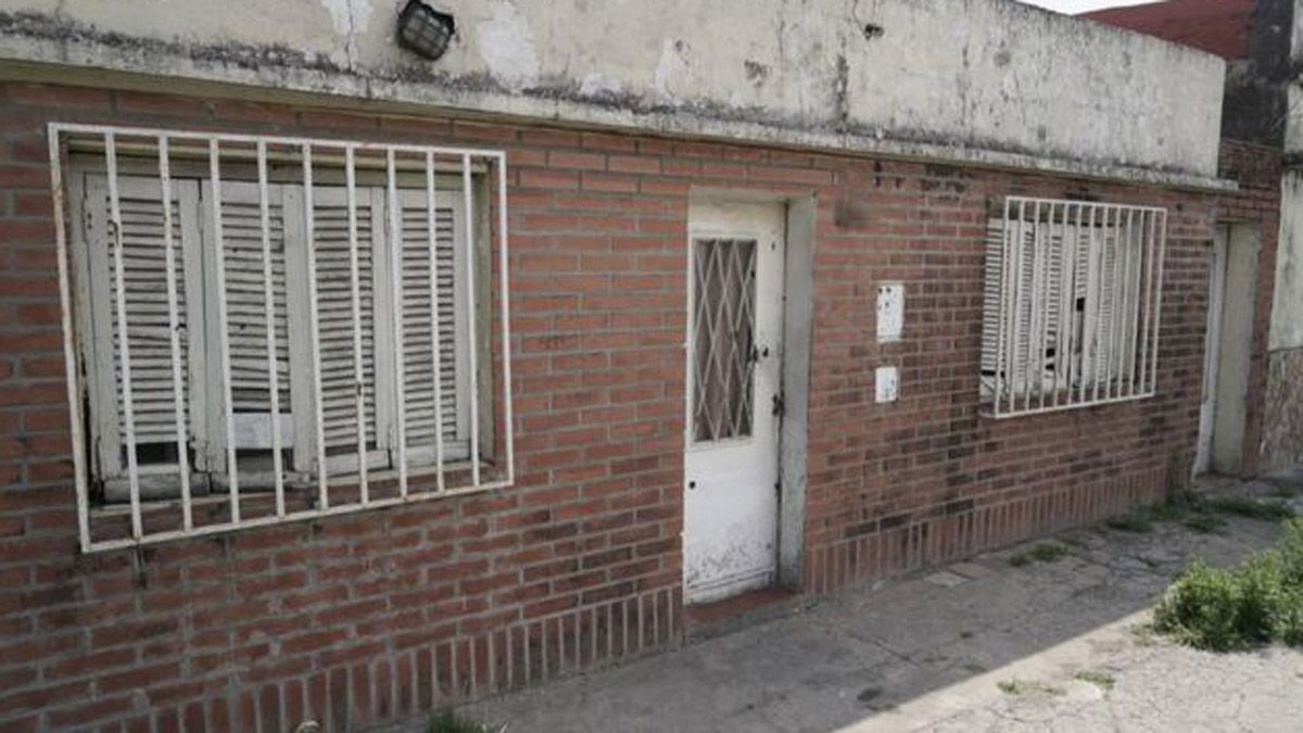 La mujer de 75 años recibió heridas de bala en su casa de Rosario, cuando desconocidos atacaron el frente de la propiedad. Murió luego de agonizar dos semanas