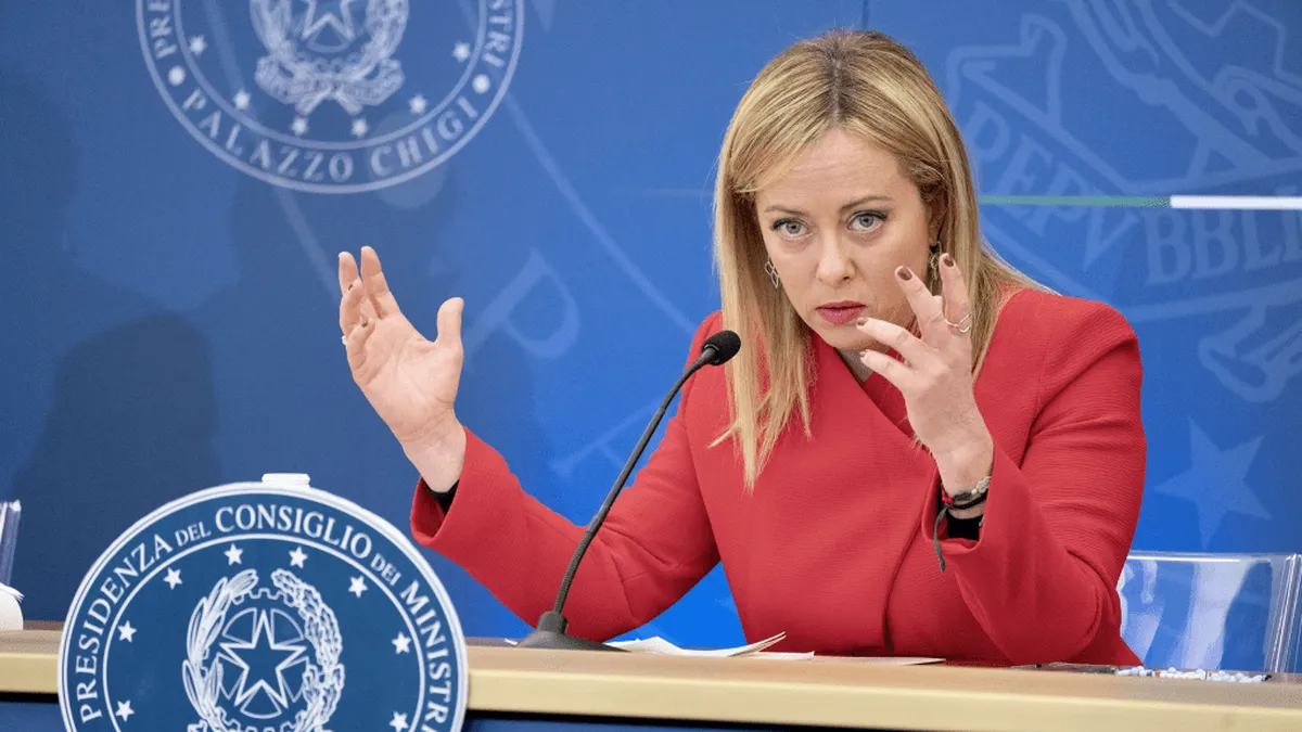 El gobierno de Giorgia Meloni ha admitido en reiteradas ocasiones que esperan endurecer los requisitos para obtener la ciudadanía italiana. El gobierno de Giorgia Meloni ha admitido en reiteradas ocasiones que esperan endurecer los requisitos para obtener la ciudadanía italiana.