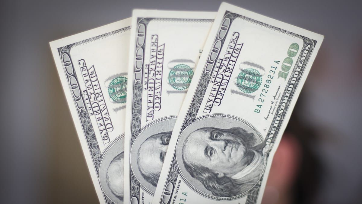 Hubo retracción este jueves en la venta del dólar blue hoy en Mendoza. Algunas medidas que influyeron fueron los operativos de Gendarmería en las cuevas financieras.