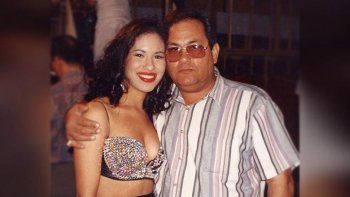 El padre de Selena no quiere una serie de su hija