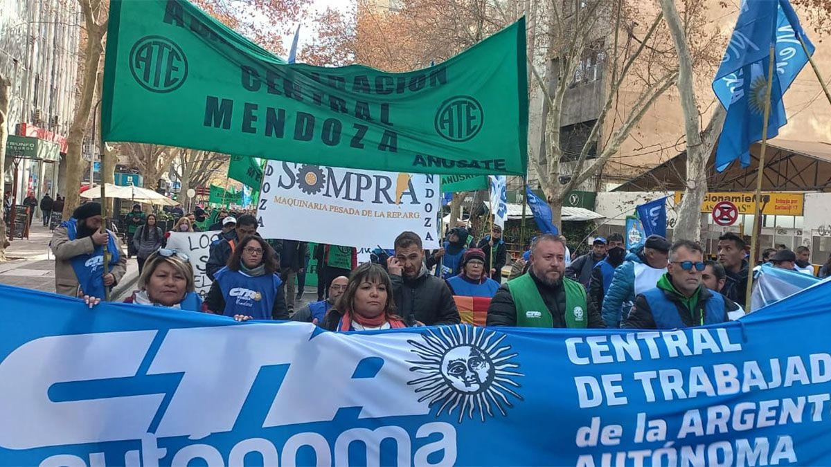 El Gobierno adelantó paritarias para el 21 de julio, en medio de los reclamos de gremios que abarcan a empleados estatales.