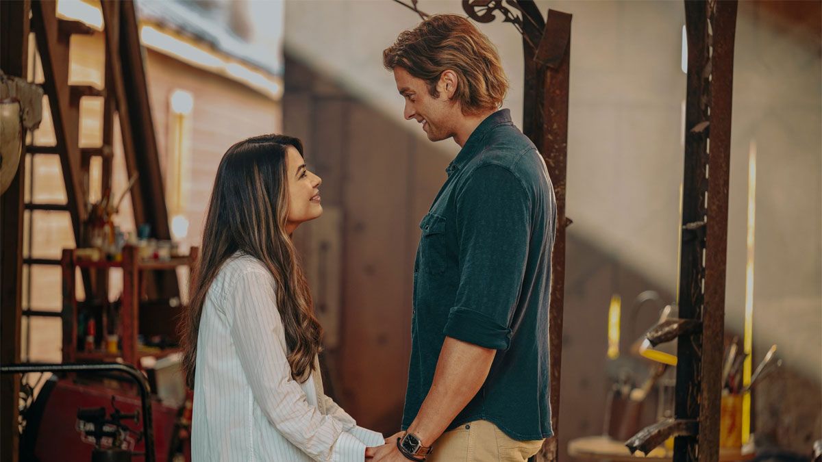 Los protagonistas de esta película de Netflix atrapan con una hermosa comedia romántica. Los protagonistas de esta película de Netflix atrapan con una hermosa comedia romántica.