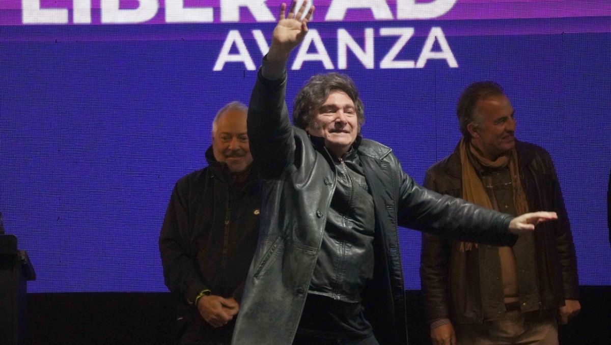 El presidente Milei convocó al diálogo a los gobernadores pero no cambió la estrategia de gobierno.