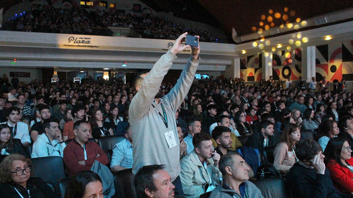 El Cine Teatro Plaza recibió a más de 1.500 emprendedores de Cuyo.