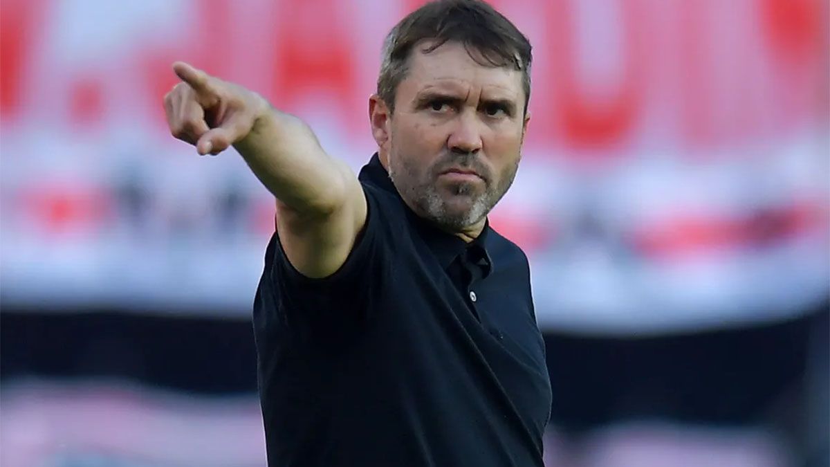 La drástica decisión que tomó Coudet después de la derrota de River frente a Boca