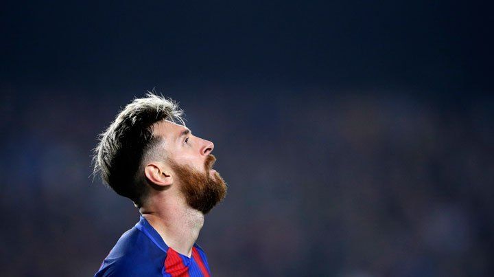 Cruce de versiones entre medios de Madrid y Barcelona por Messi