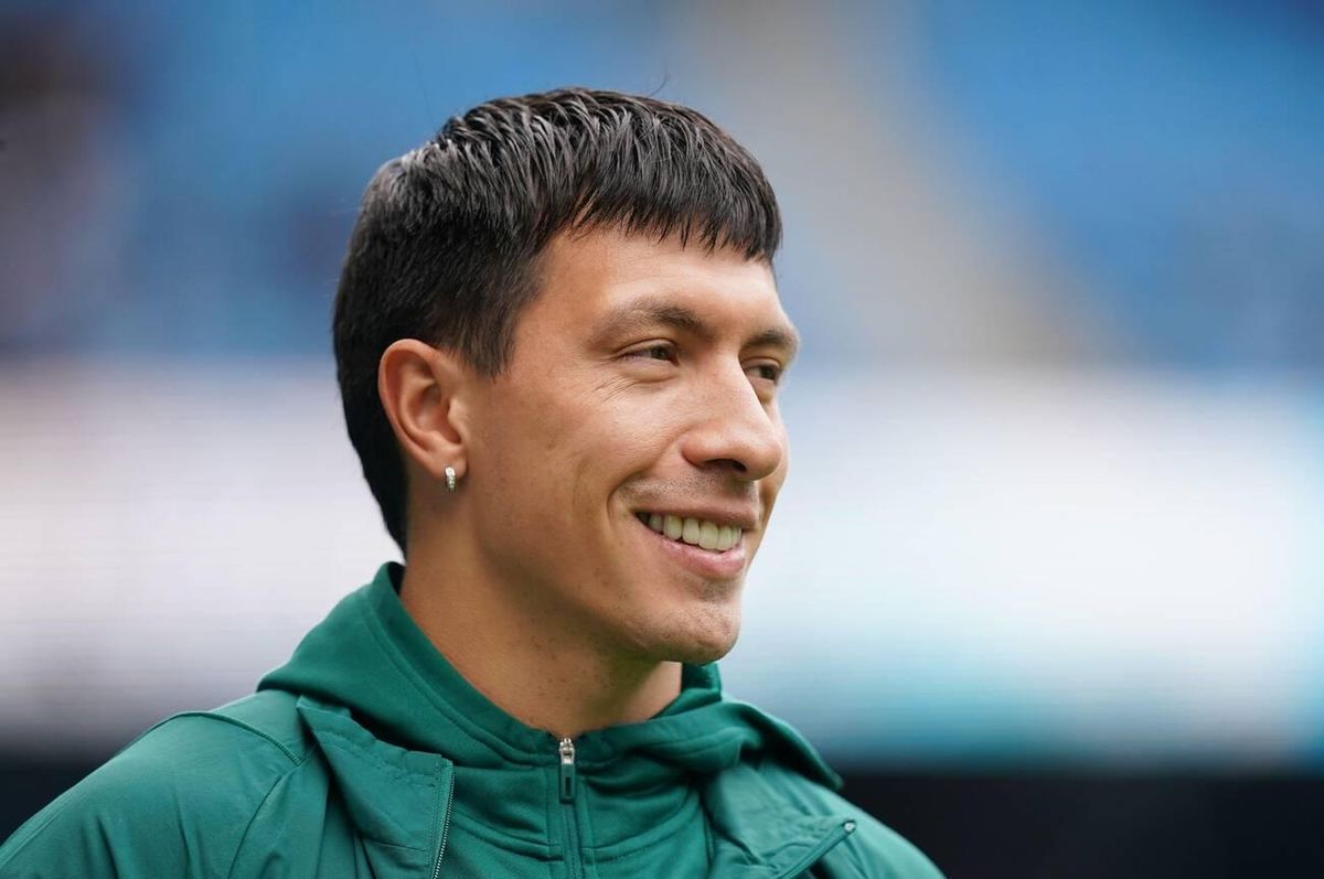 LIisandro Martínez estará con el plantel en Estados Unidos