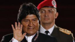 Renunció Evo Morales tras el pedido de las  Fuerzas Armadas y la Policía