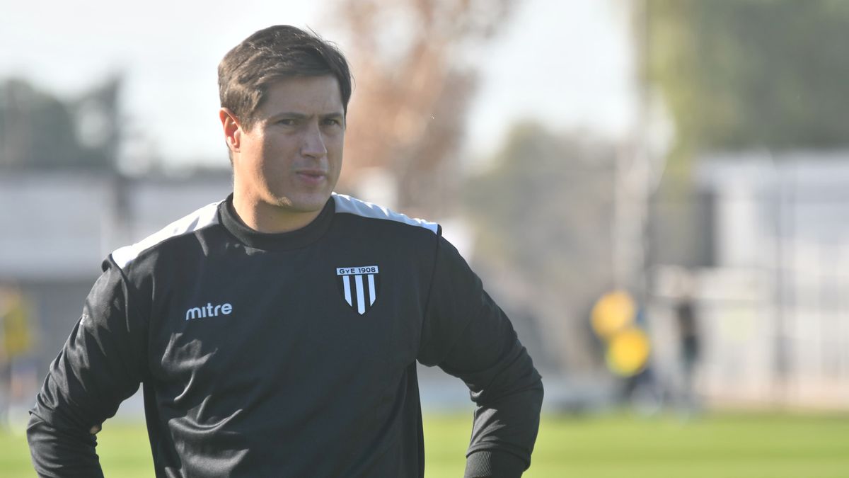 Ezequiel Medrán no sigue más en Gimnasia y Esgrima.