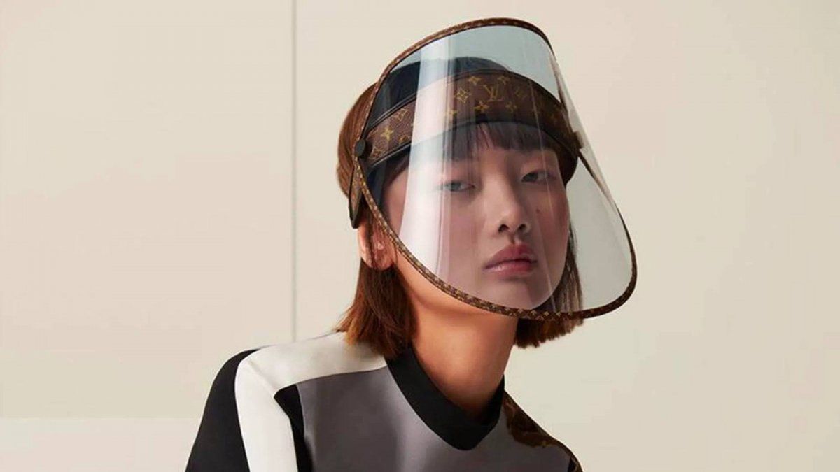 Louis Vuitton diseño estas máscaras protectoras que cuestan casi 1000 dólares.