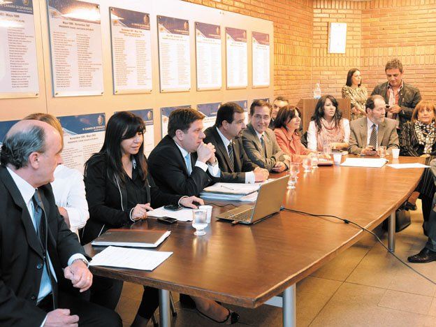 La oposición le pide a Paco sincerar todos los números