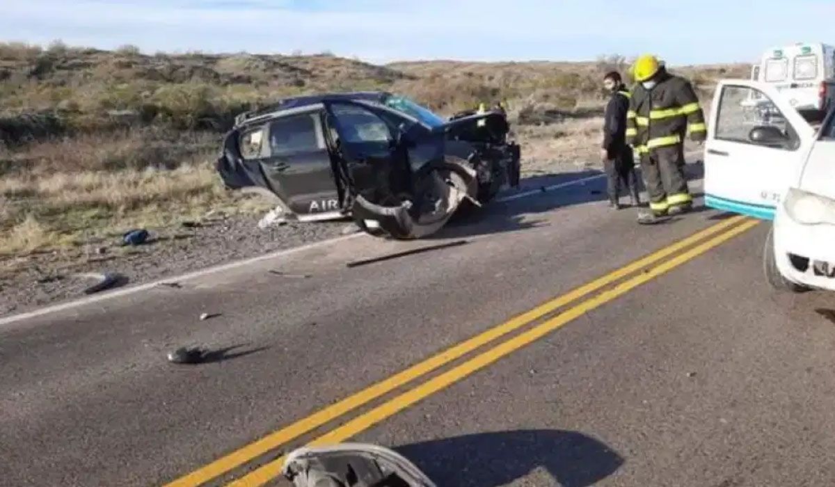 Tres hermanos de 7, 9 y 13 años murieron en un fuerte accidente