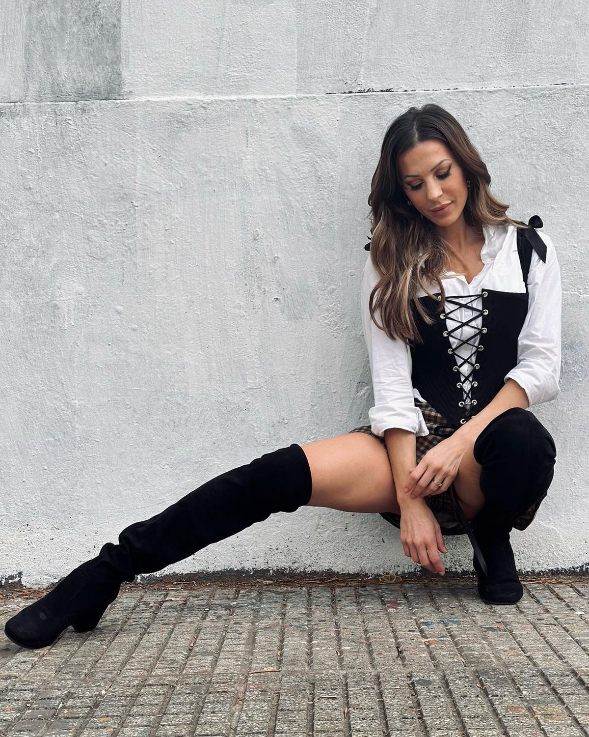 Noelia Marzol se puso la mini colegiala más pirata y el resultado es bestial. Noelia Marzol se puso la mini colegiala más pirata y el resultado es bestial.