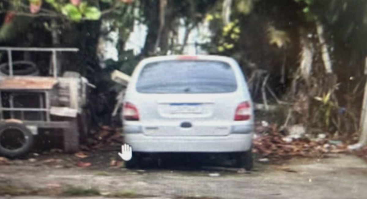 La camioneta que utilizaba el turista argentino durante sus vacaciones en Brasil fue encontrada abandonada. La camioneta que utilizaba el turista argentino durante sus vacaciones en Brasil fue encontrada abandonada.