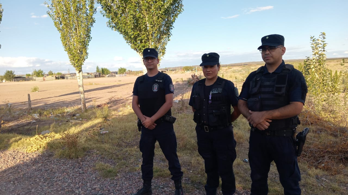 Personal policial llegó al lugar y el bebé ya estaba siendo asistido por el Servicio de Emergencia Coordinano. Personal policial llegó al lugar y el bebé ya estaba siendo asistido por el Servicio de Emergencia Coordinano.