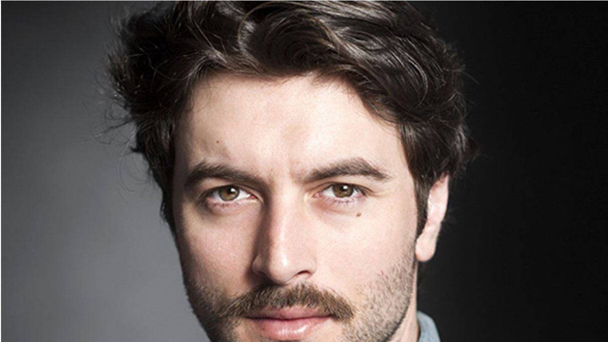 Hache. Es la excelente serie española que tiene Netflix en su inventario de series