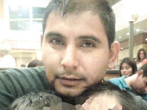 Tienen antecedentes los dos hombres que, ebrios, robaron y volcaron en un patrullero junto a un policía