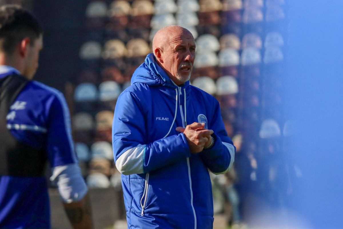 El Gato Oldrá busca rearmar el equipo con las piezas que tiene a disposición luego de las bajas por el mercado de pases. El Gato Oldrá busca rearmar el equipo con las piezas que tiene a disposición luego de las bajas por el mercado de pases.