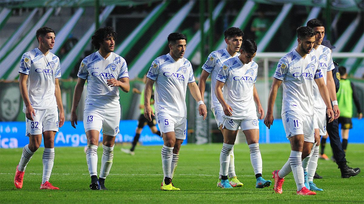 Godoy Cruz empató con Banfield, en Buenos Aires.