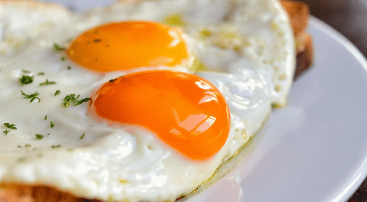 Tentadores. Para que los huevos fritos te salgan perfectos, hay que perfectos, tenés que tener en cuenta ciertos aspectos.&nbsp;