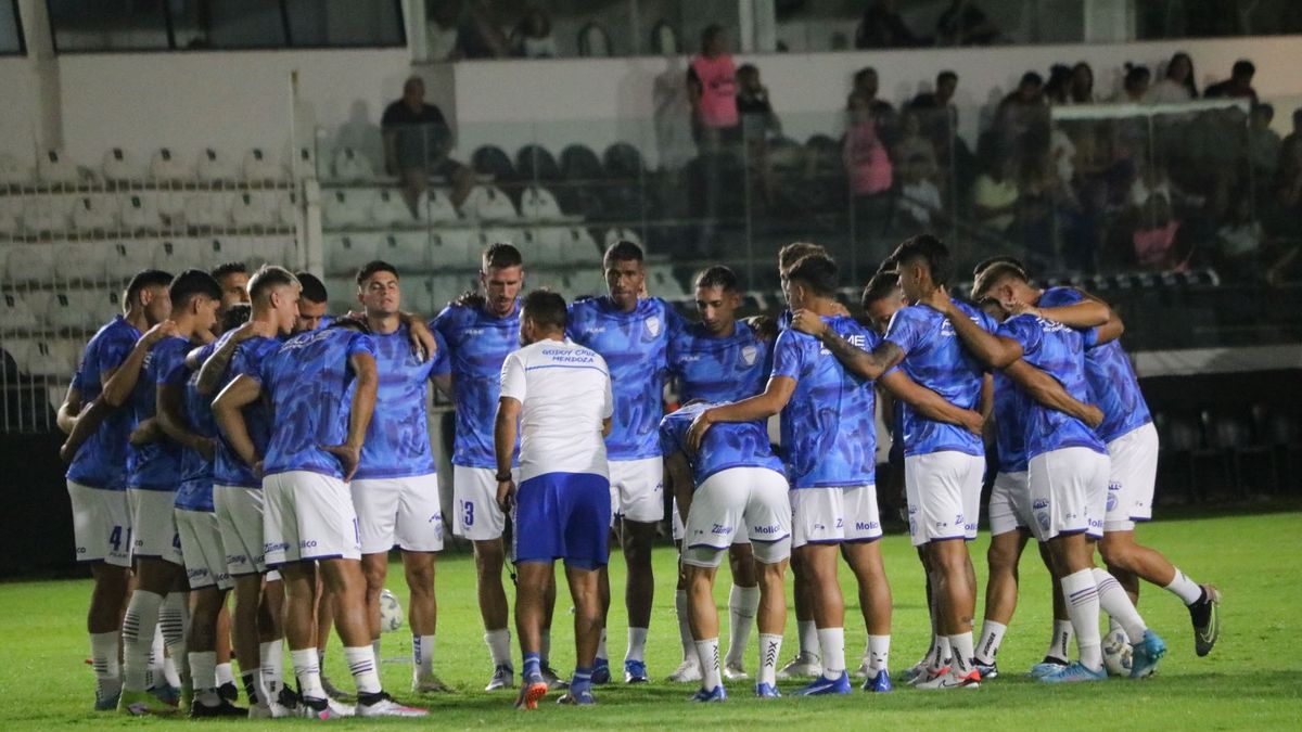 El DT elogió a los jugadores que dirige y dijo que son los grandes protagonistas de este gran momento. El DT elogió a los jugadores que dirige y dijo que son los grandes protagonistas de este gran momento.