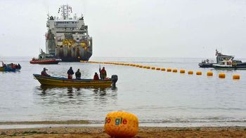 El día que Google instaló un cable submarino para mejorar sus servicios en Argentina y la unió con Estados Unidos El día que Google instaló un cable submarino para mejorar sus servicios en Argentina y la unió con Estados Unidos