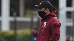 Gallardo y dos cambios cantados en River
