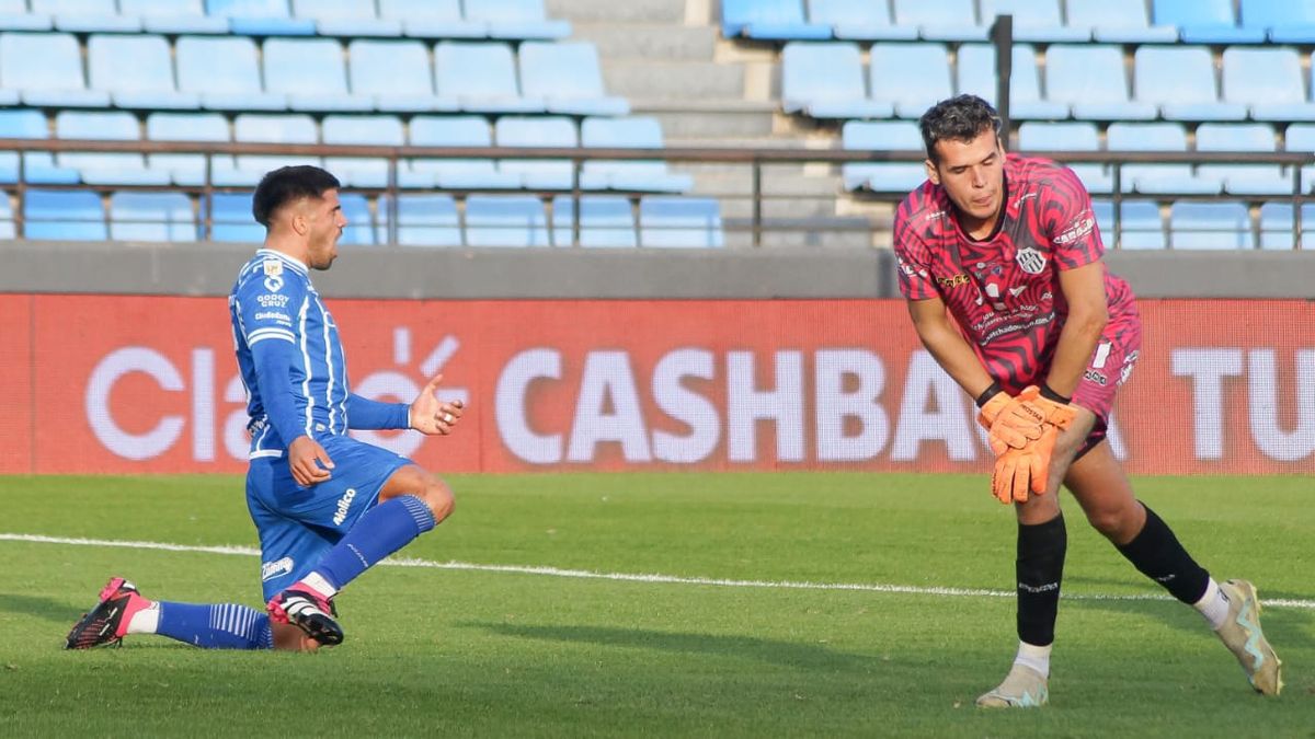 Ulariaga le puso el moño a la goleada de Godoy Cruz en la Copa Argentina. Ulariaga le puso el moño a la goleada de Godoy Cruz en la Copa Argentina.