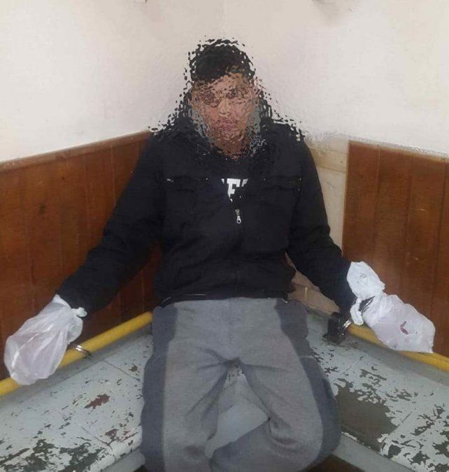 El sospechoso del triple crimen lloró durante su traslado a la comisaría